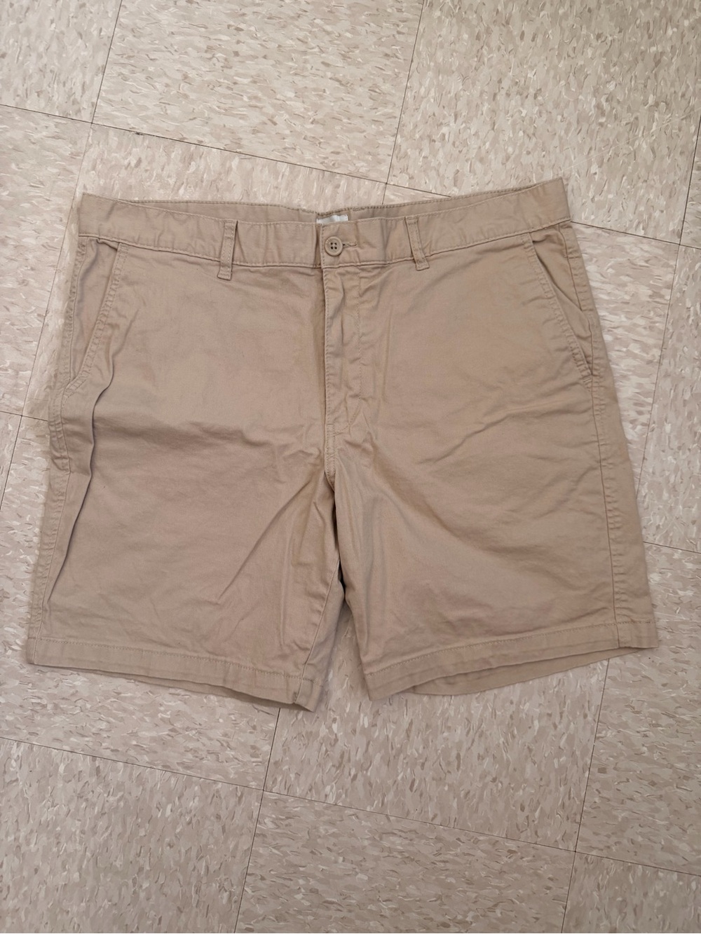 H&M Beige/Tan Khaki Cotton Shorts Classic Regular Fit Size 38 New Comfortable